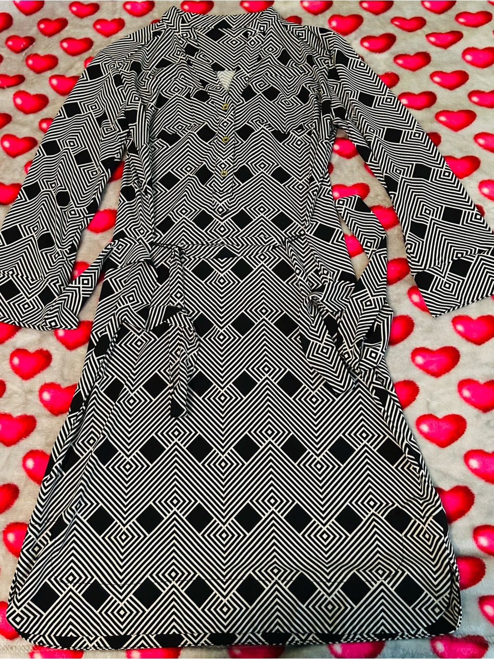 Black & White Geometric Long Sleeve Dress